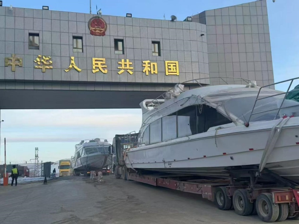 In November 2024, Lawada Delivered Two 17.8m Passenger Boat To The Kyrgyzstan Customers.