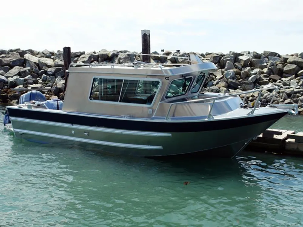 7.5m Fire Boat